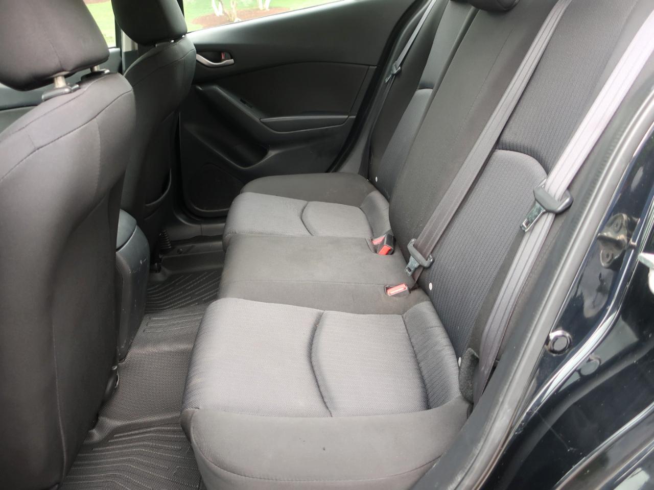Mazda MAZDA3 i Sport AT 4-Door 2016