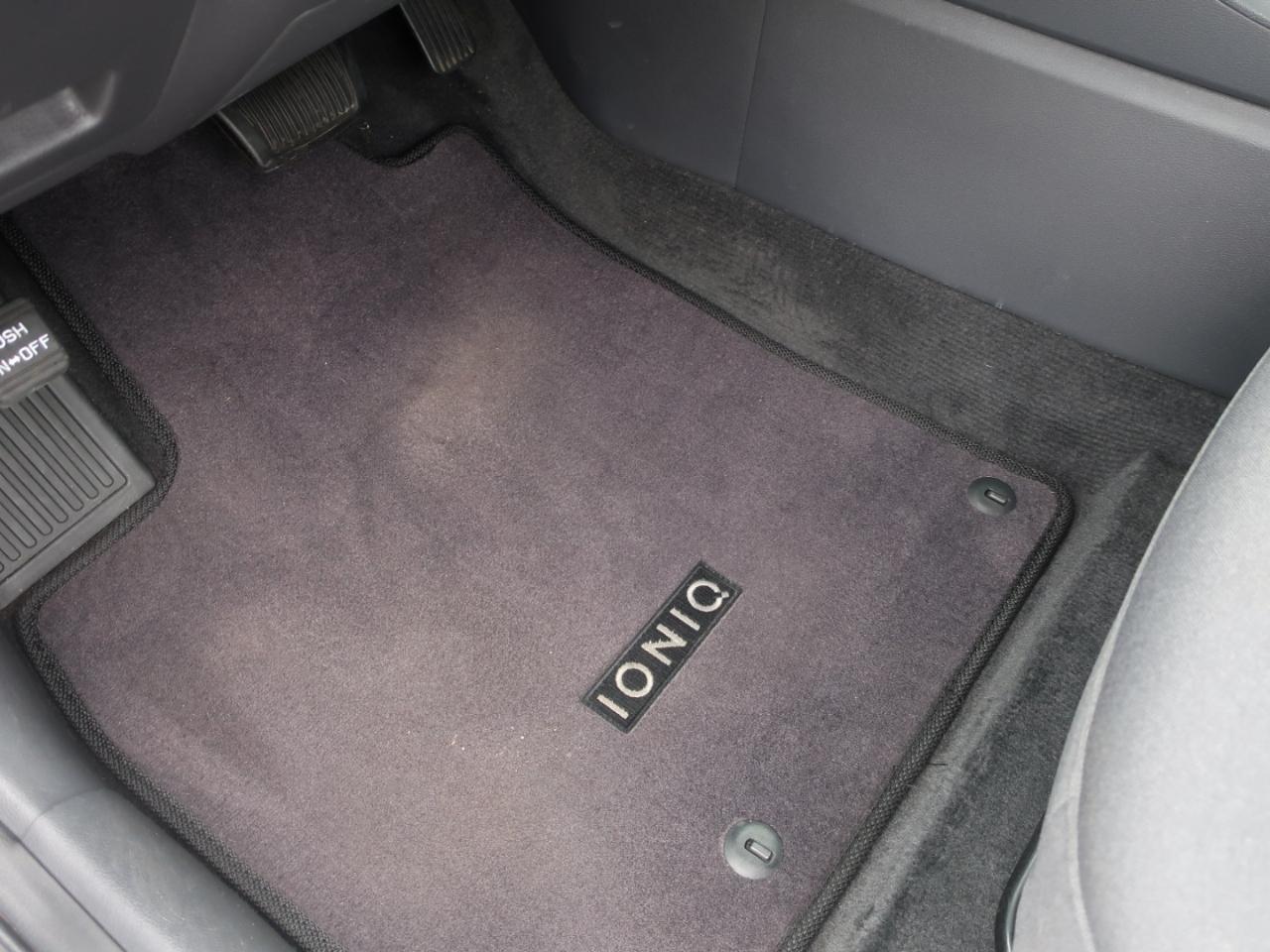 Hyundai Ioniq Hybrid Blue 2020