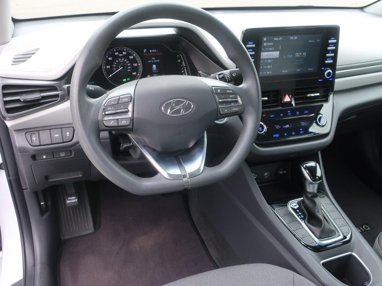 Hyundai Ioniq Hybrid Blue 2020