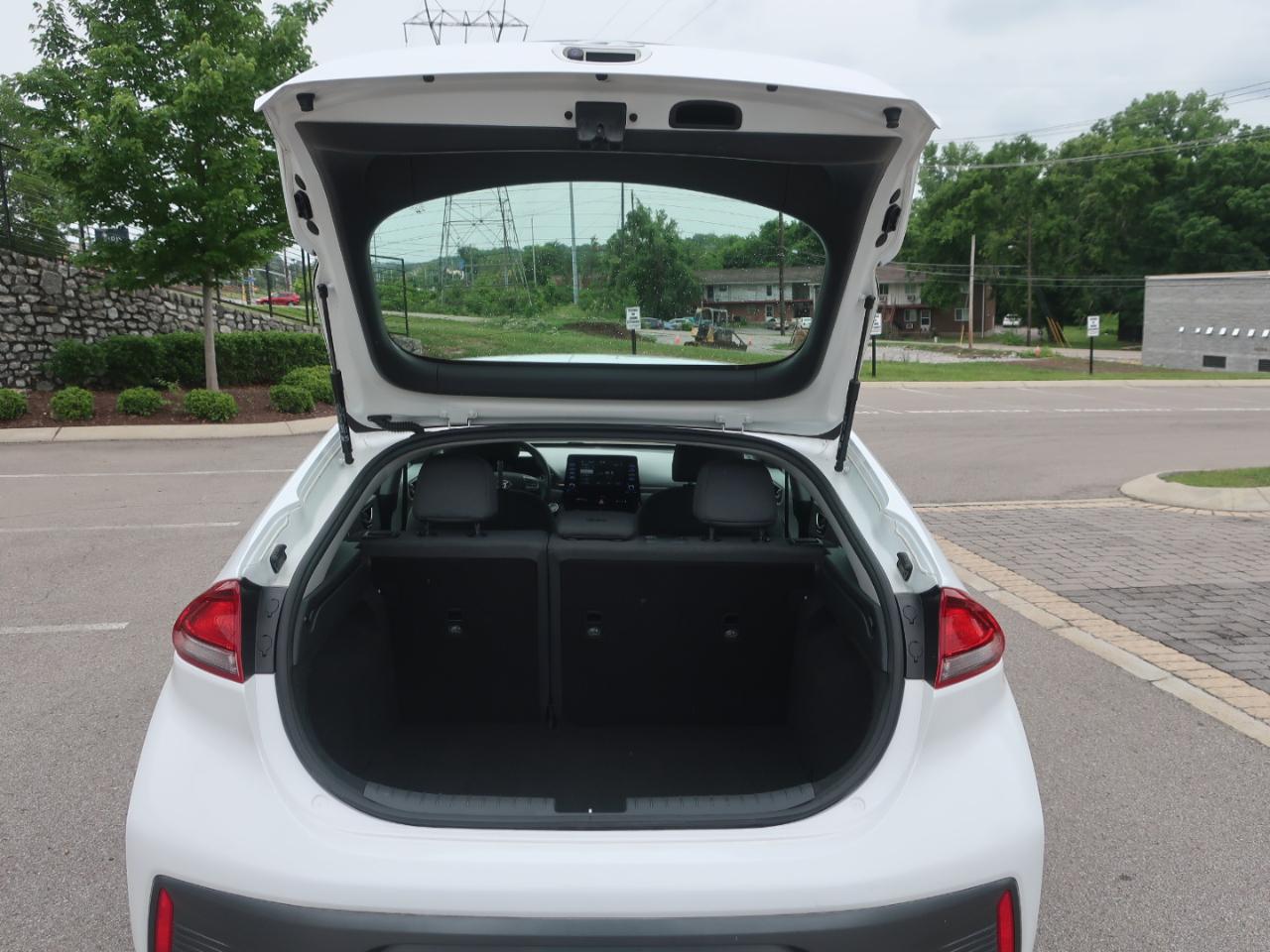 Hyundai Ioniq Hybrid Blue 2020