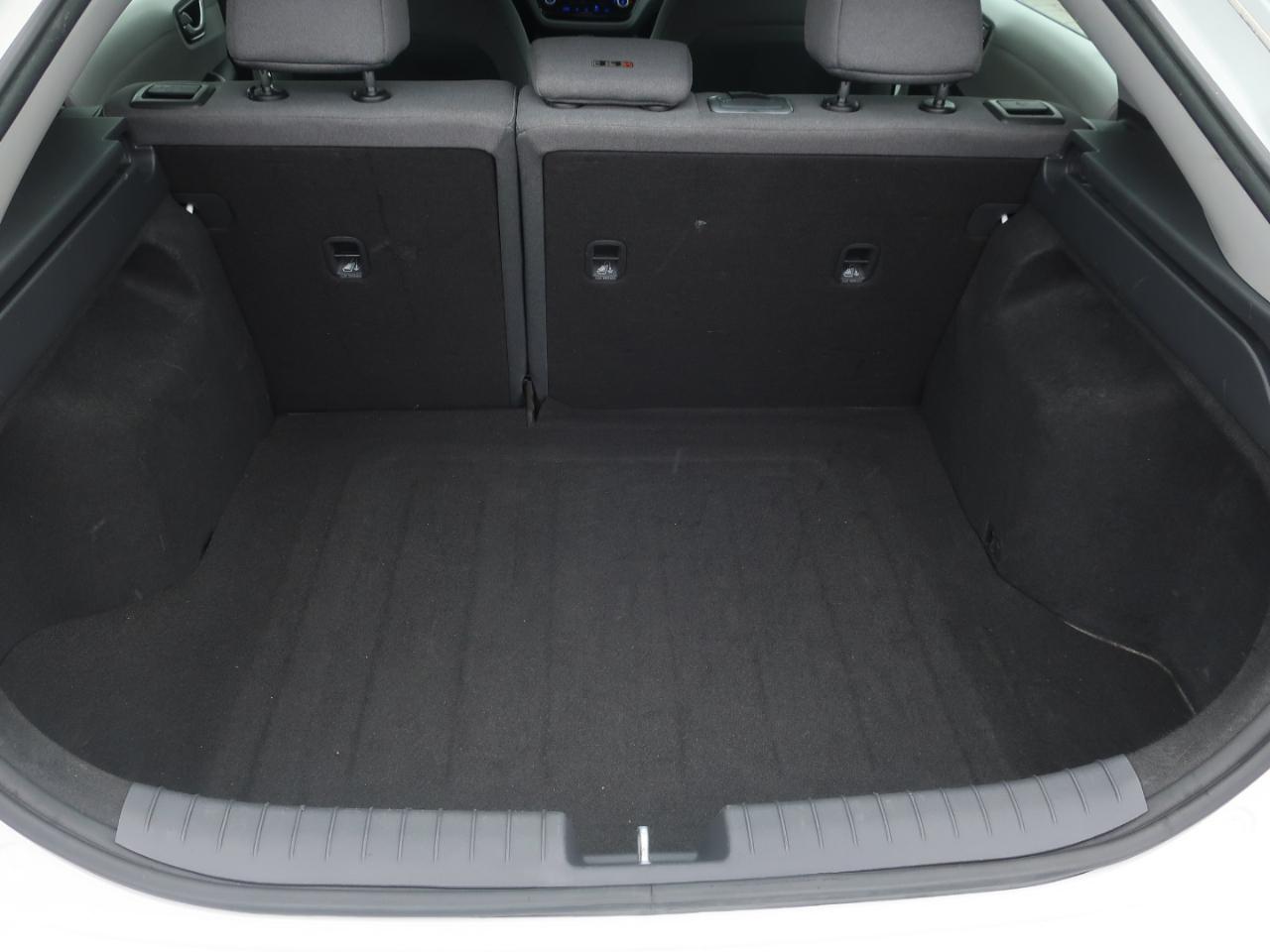 Hyundai Ioniq Hybrid Blue 2020