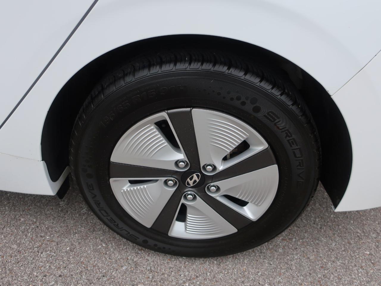 Hyundai Ioniq Hybrid Blue 2020