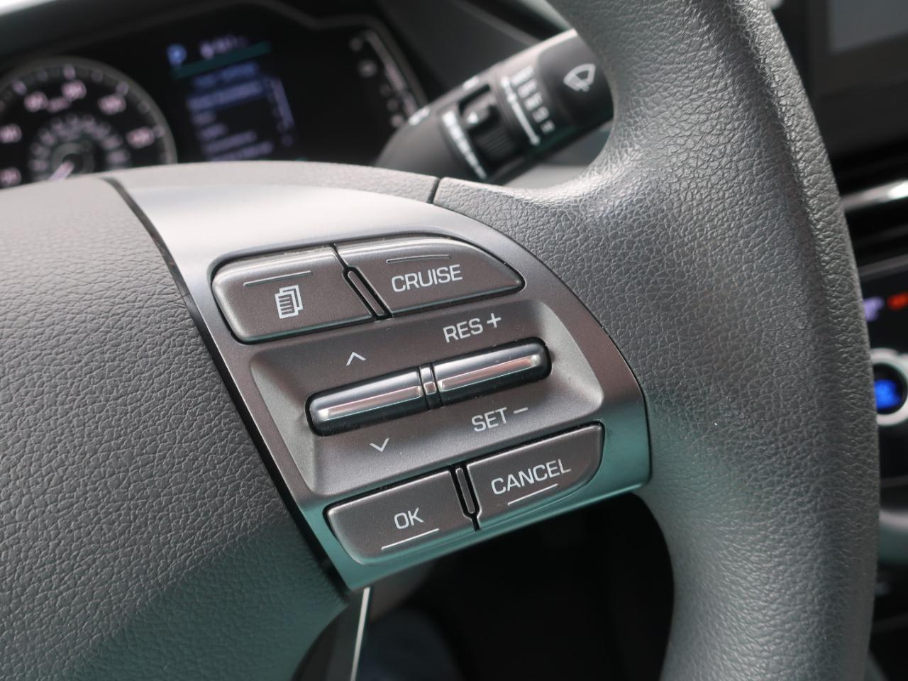 Hyundai Ioniq Hybrid Blue 2020