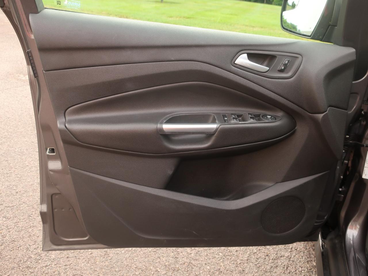 Ford C-Max Hybrid SE 2013