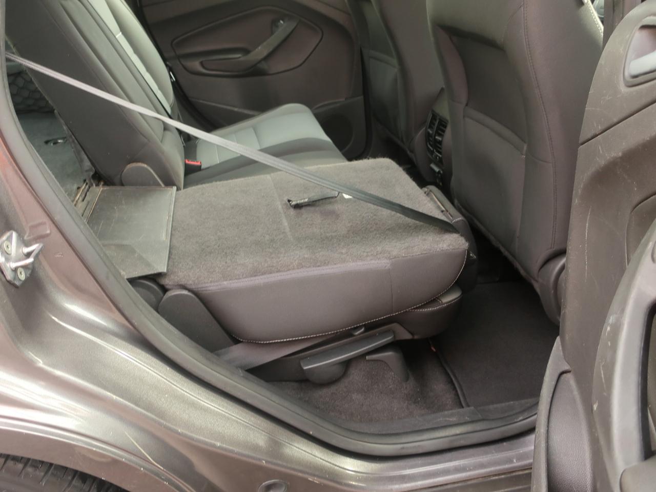 Ford C-Max Hybrid SE 2013