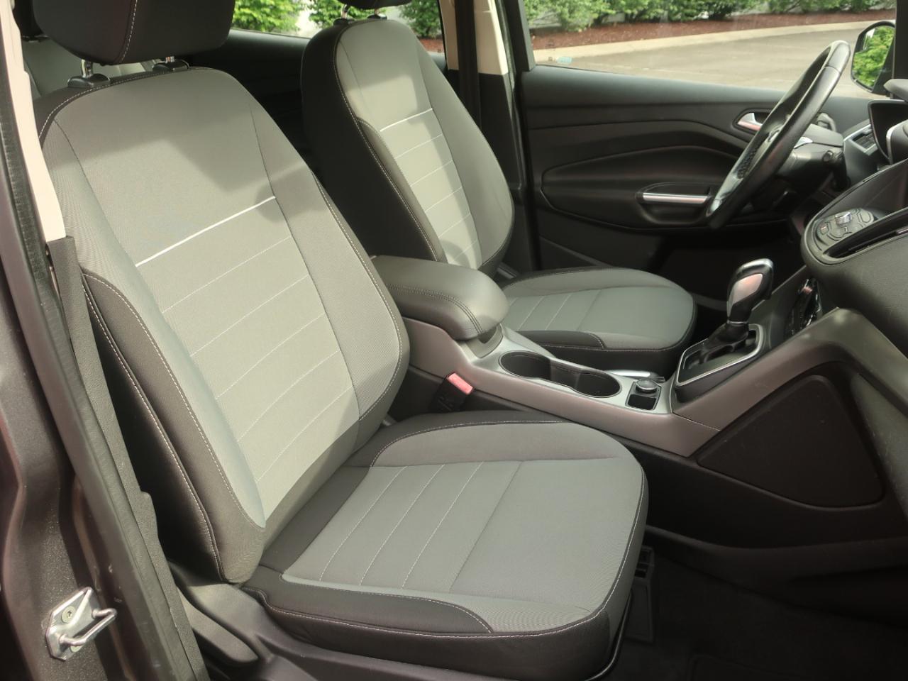 Ford C-Max Hybrid SE 2013