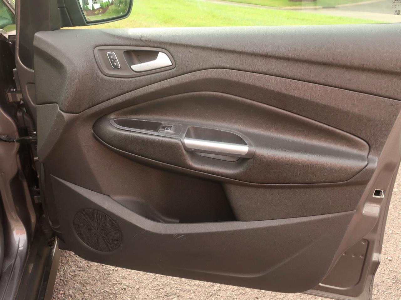 Ford C-Max Hybrid SE 2013