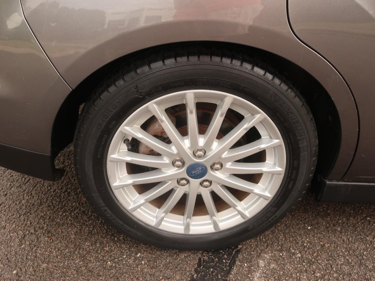 Ford C-Max Hybrid SE 2013