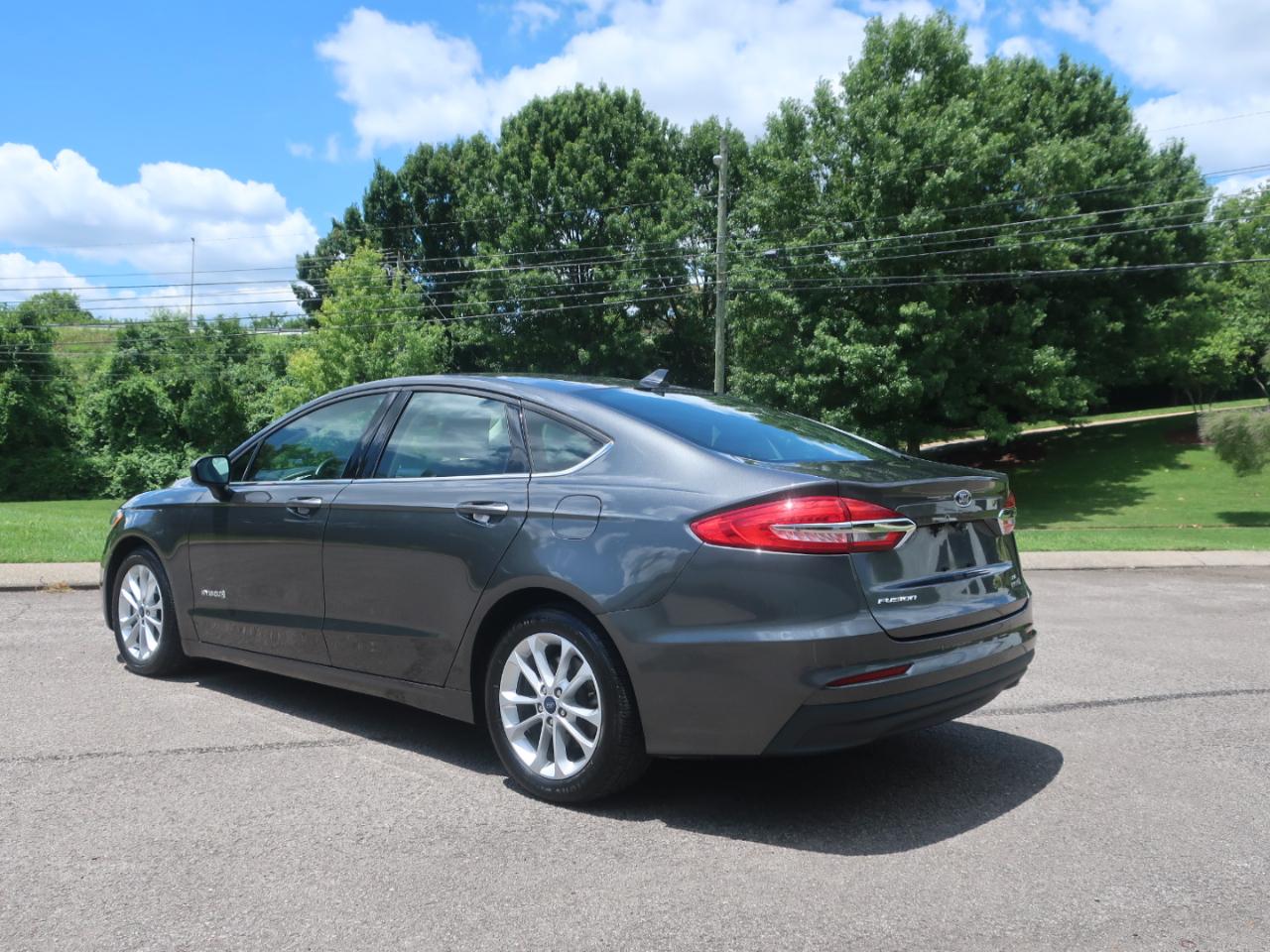 Ford Fusion Hybrid SE 2019