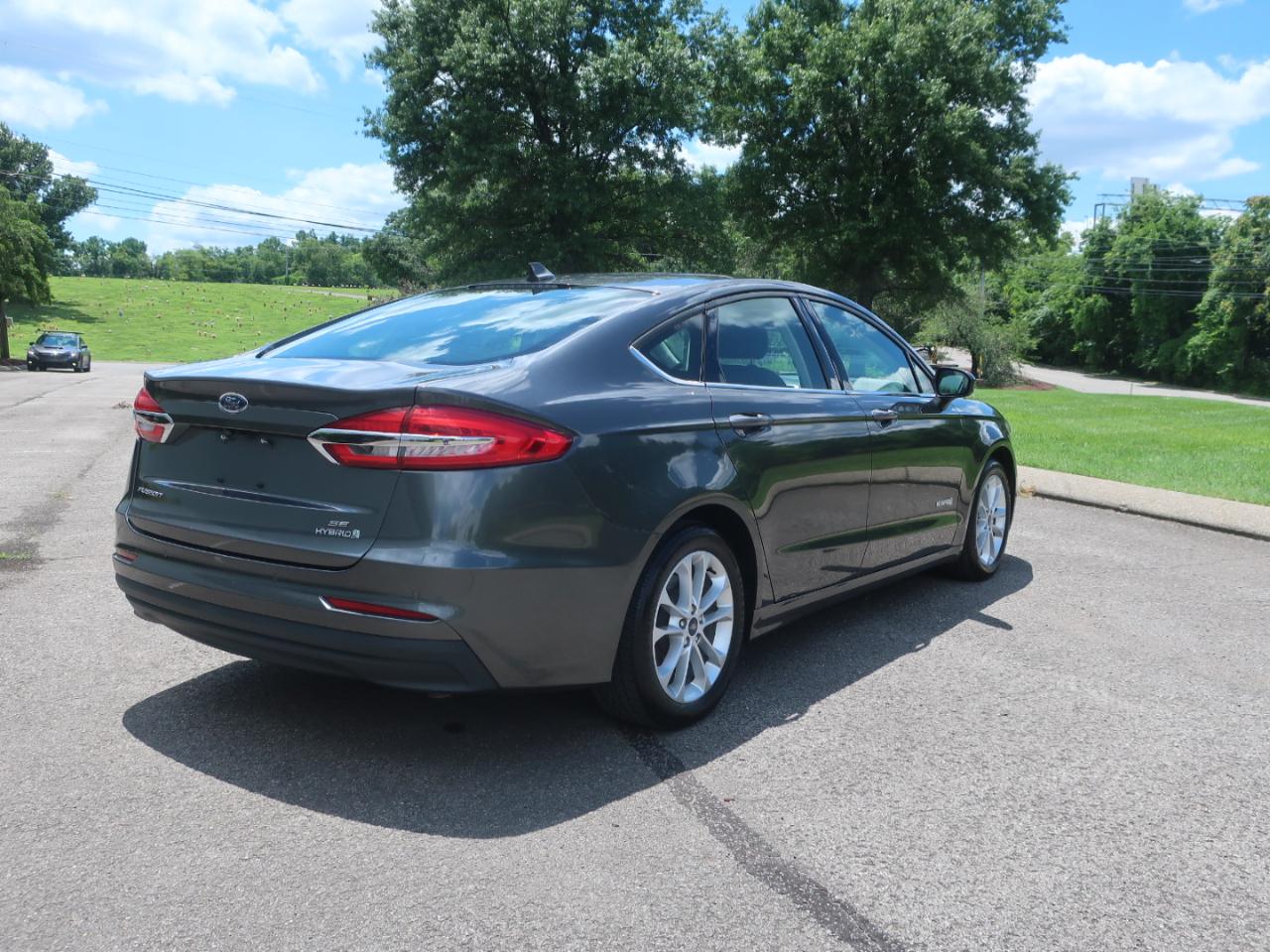 Ford Fusion Hybrid SE 2019