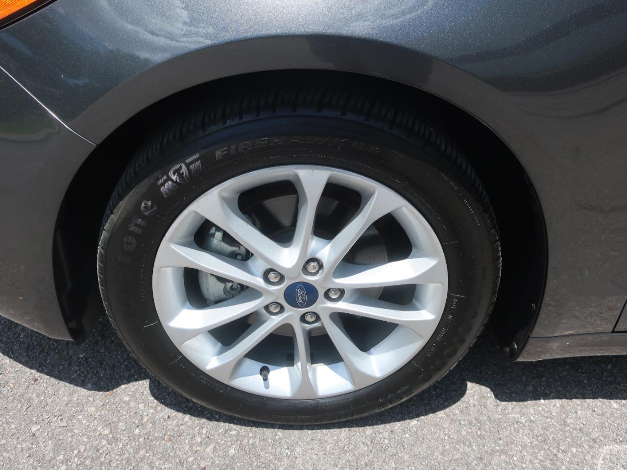Ford Fusion Hybrid SE 2019