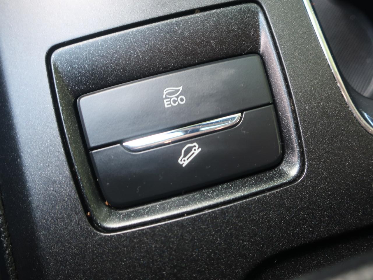 Ford Fusion Hybrid SE 2019