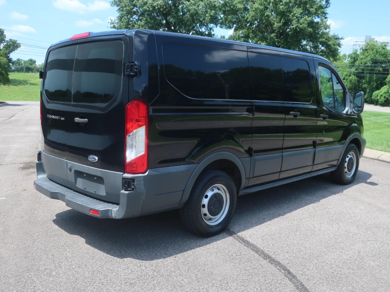 Ford Transit 150 Van Low Roof 60/40 Pass. 130-in. WB 2018