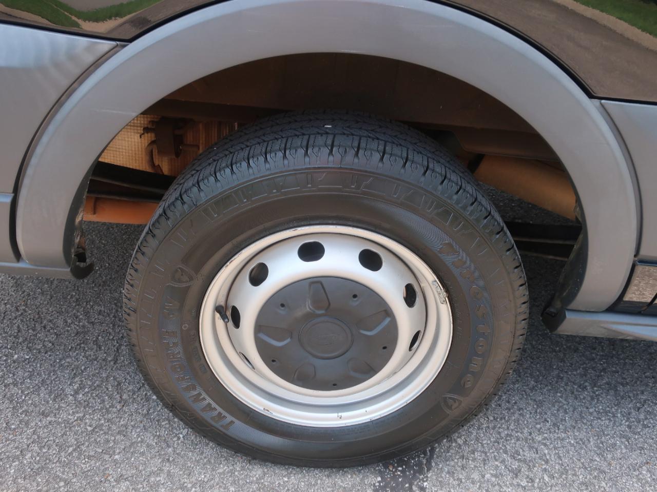 Ford Transit 150 Van Low Roof 60/40 Pass. 130-in. WB 2018