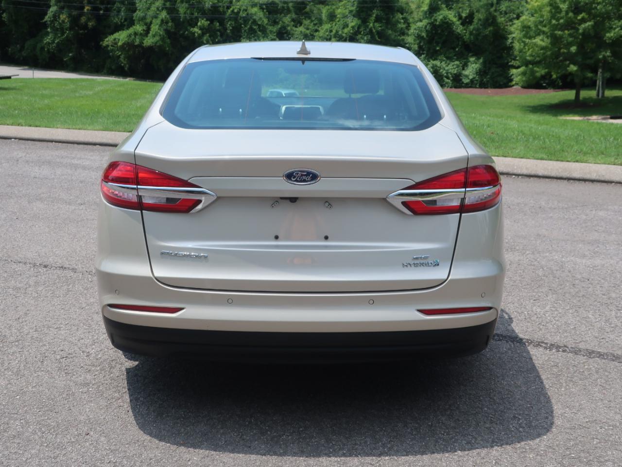 Ford Fusion Hybrid SE 2019