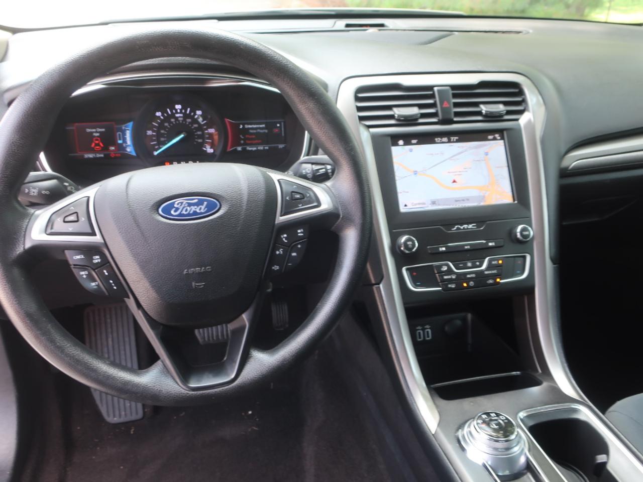 Ford Fusion Hybrid SE 2019