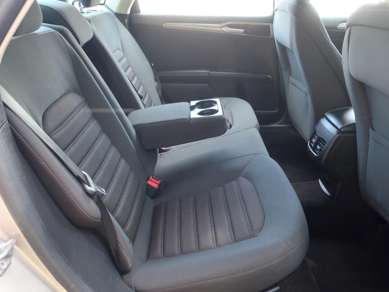 Ford Fusion Hybrid SE 2019