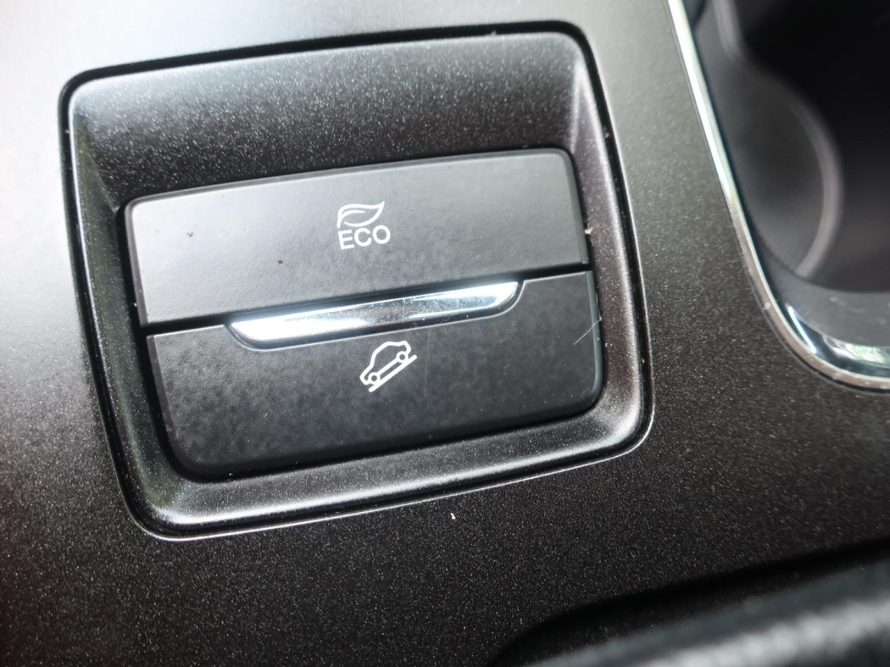 Ford Fusion Hybrid SE 2019