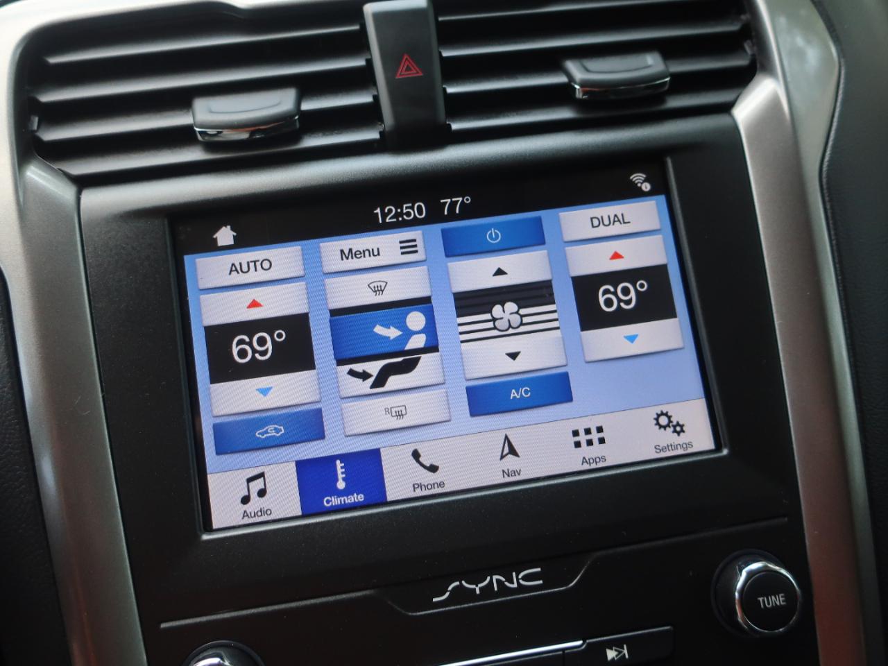 Ford Fusion Hybrid SE 2019