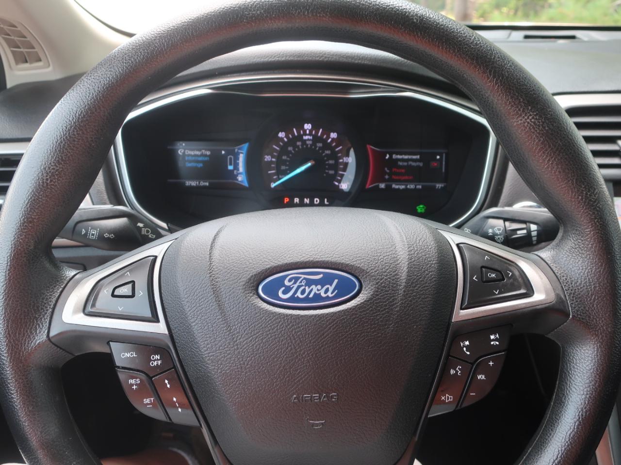 Ford Fusion Hybrid SE 2019
