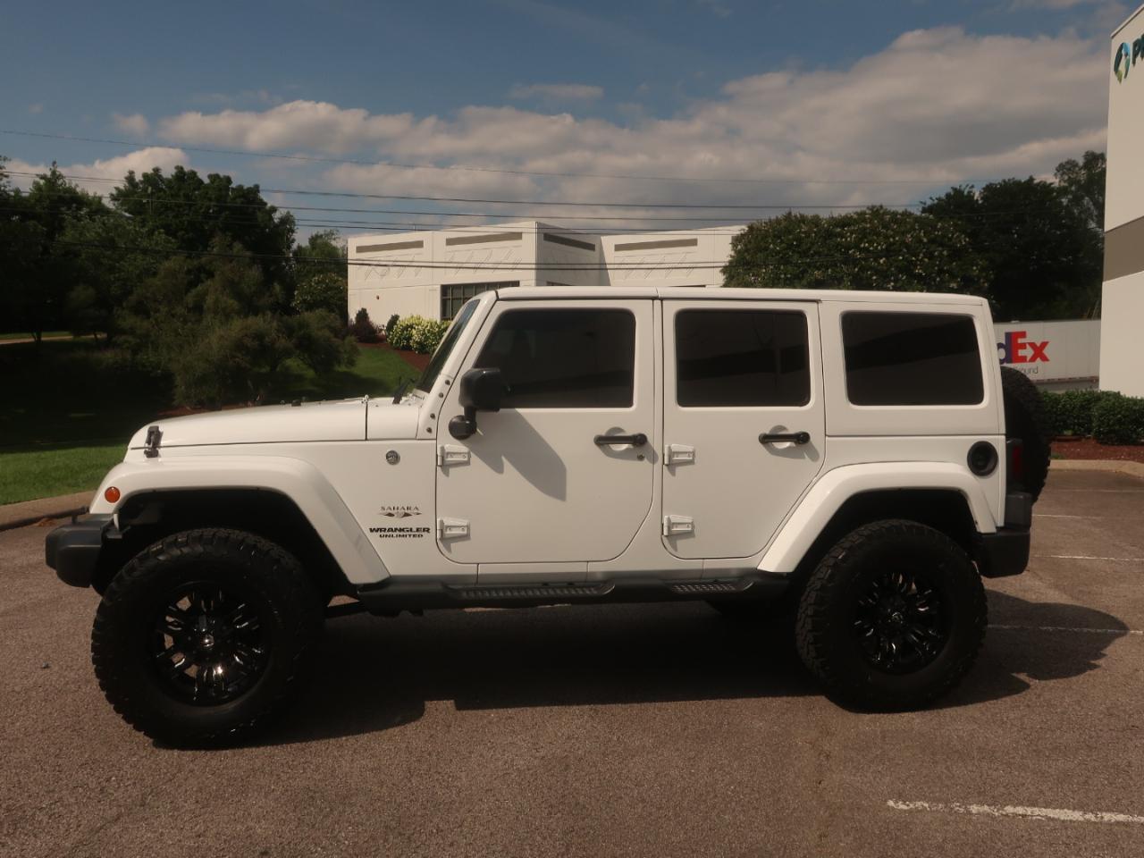 Jeep Wrangler Unlimited Sahara 4WD 2017