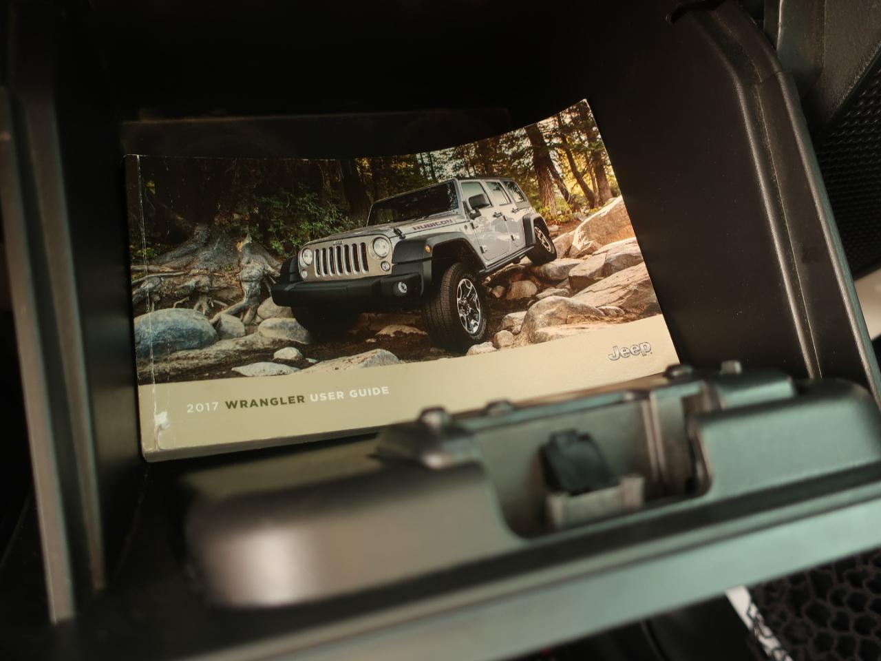 Jeep Wrangler Unlimited Sahara 4WD 2017