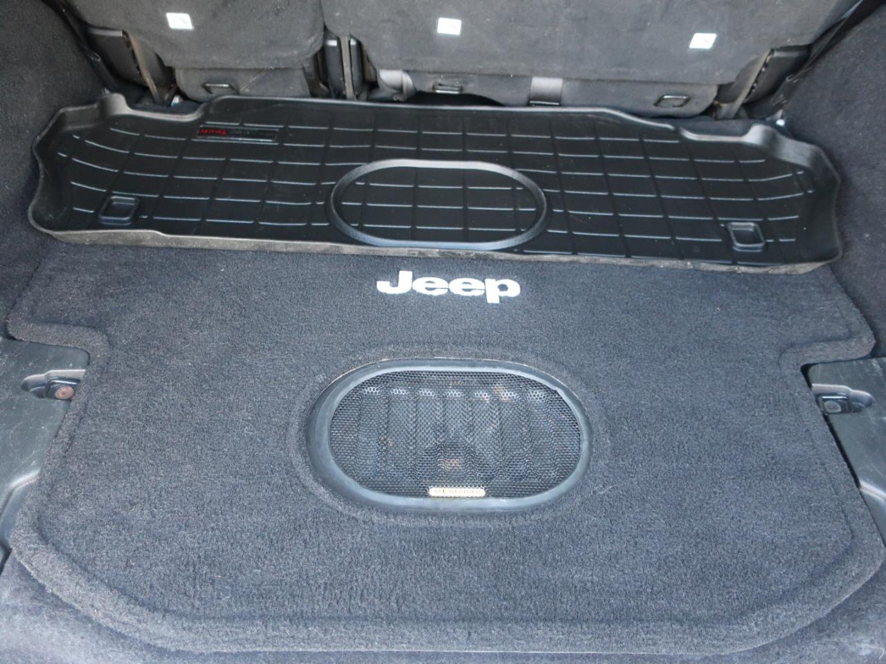 Jeep Wrangler Unlimited Sahara 4WD 2017