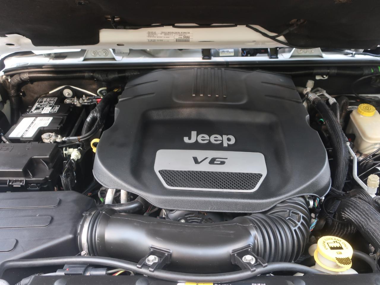 Jeep Wrangler Unlimited Sahara 4WD 2017
