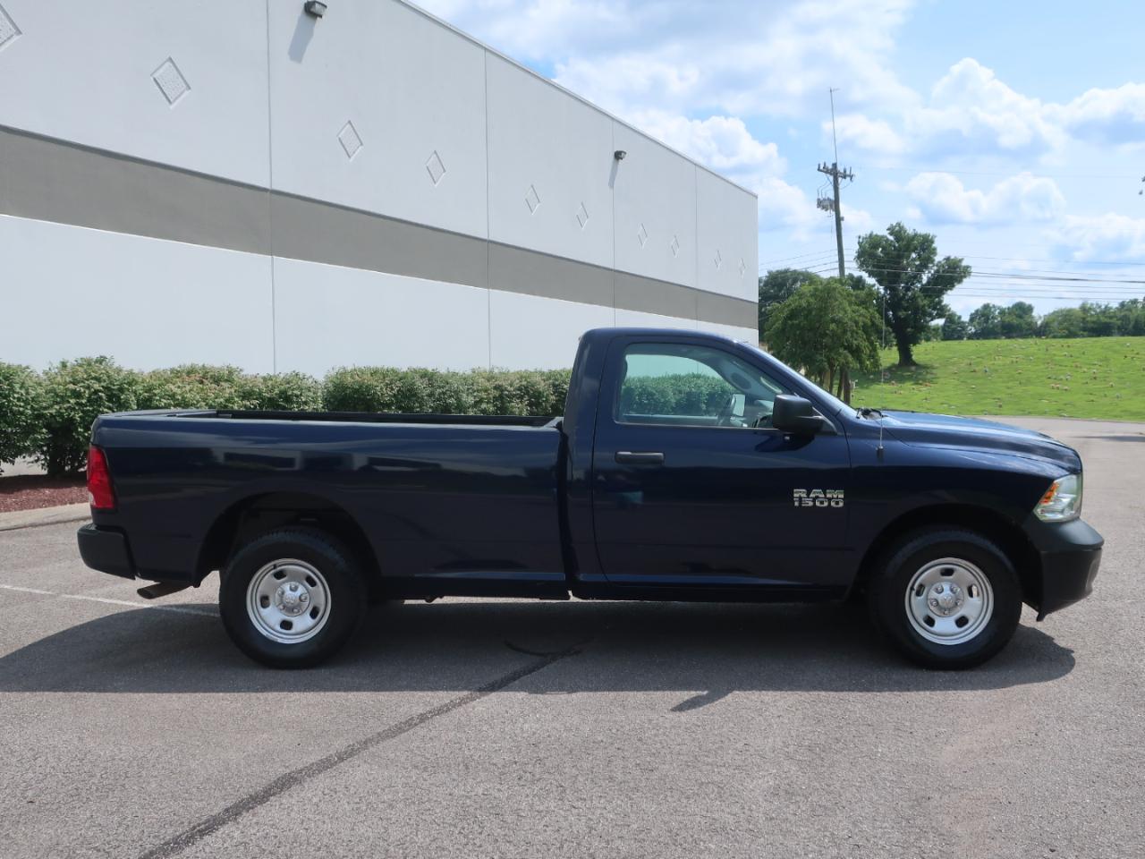 RAM 1500 Tradesman Regular Cab LWB 4WD 2017