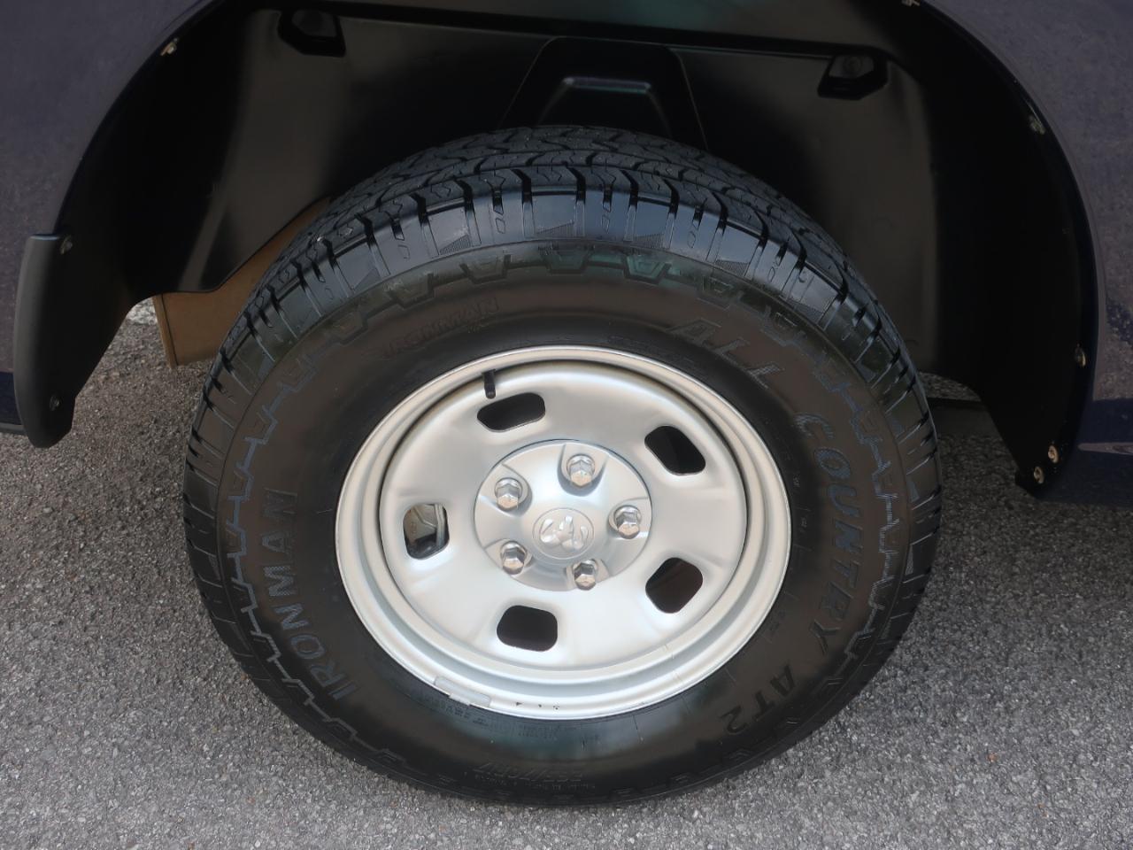 RAM 1500 Tradesman Regular Cab LWB 4WD 2017