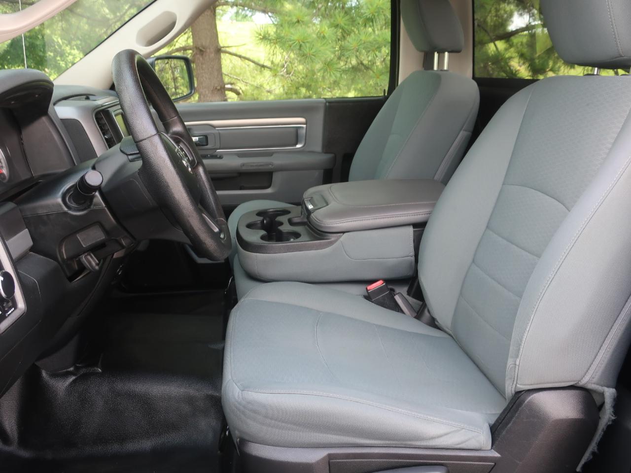 RAM 1500 Tradesman Regular Cab LWB 4WD 2017