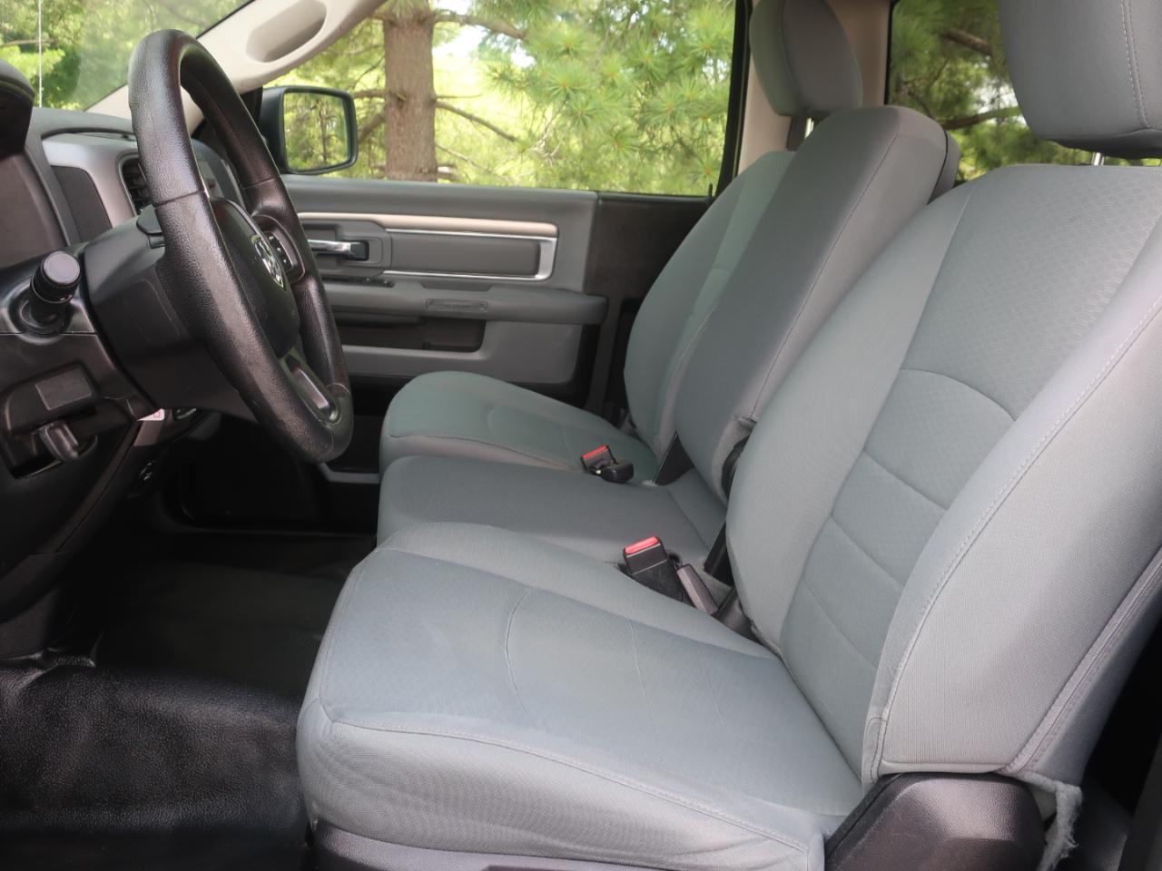 RAM 1500 Tradesman Regular Cab LWB 4WD 2017