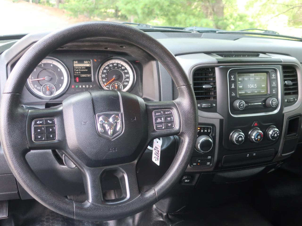 RAM 1500 Tradesman Regular Cab LWB 4WD 2017