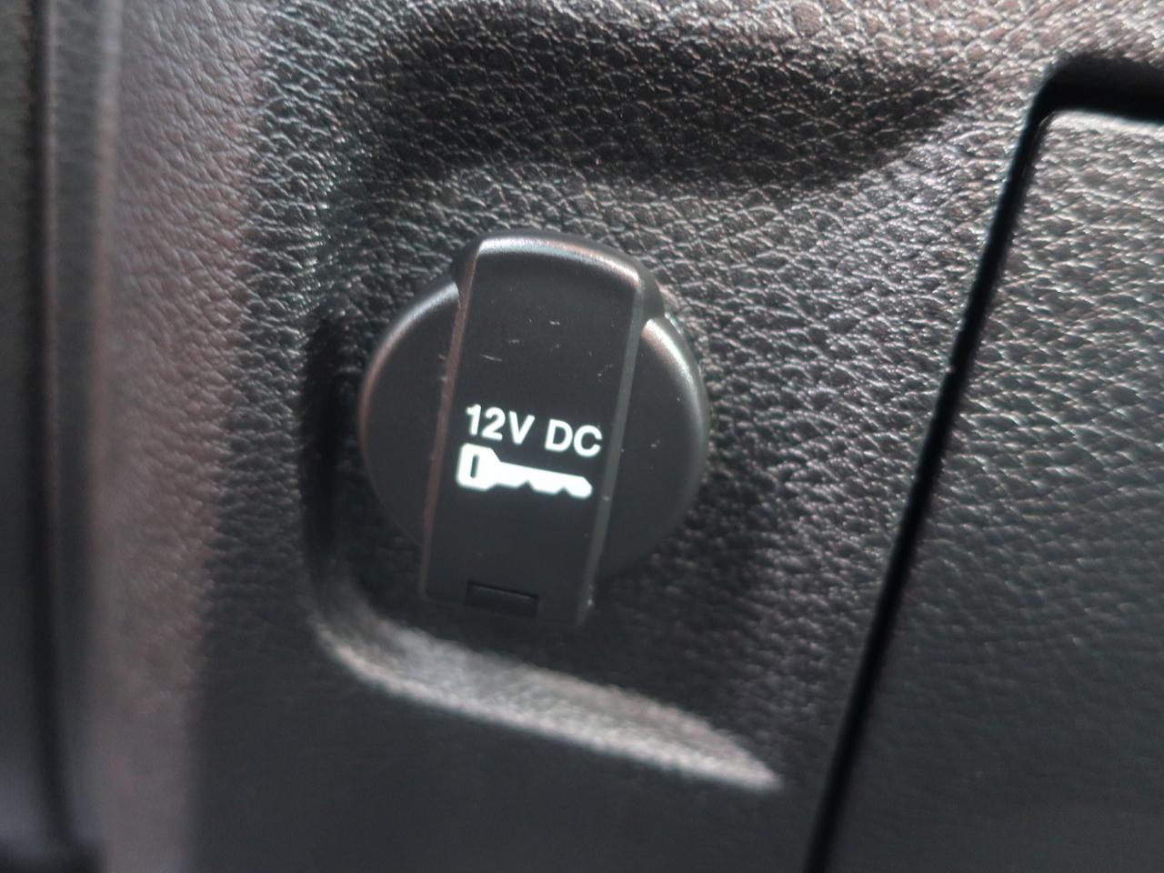 RAM 1500 Tradesman Regular Cab LWB 4WD 2017