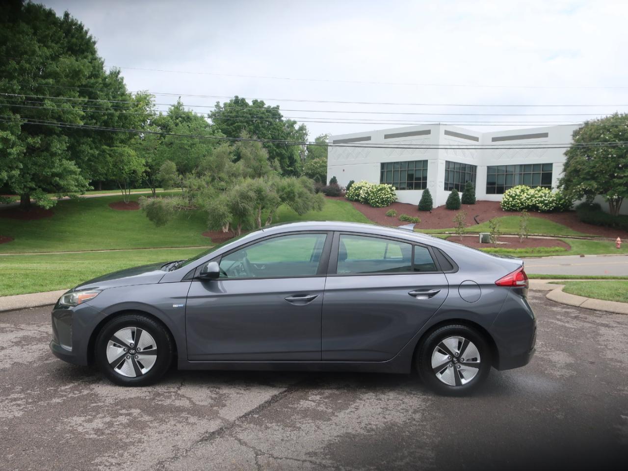 Hyundai Ioniq Hybrid Blue 2018