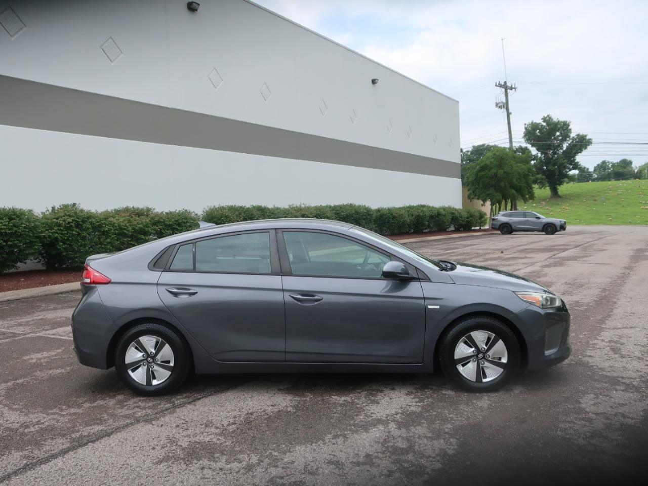 Hyundai Ioniq Hybrid Blue 2018