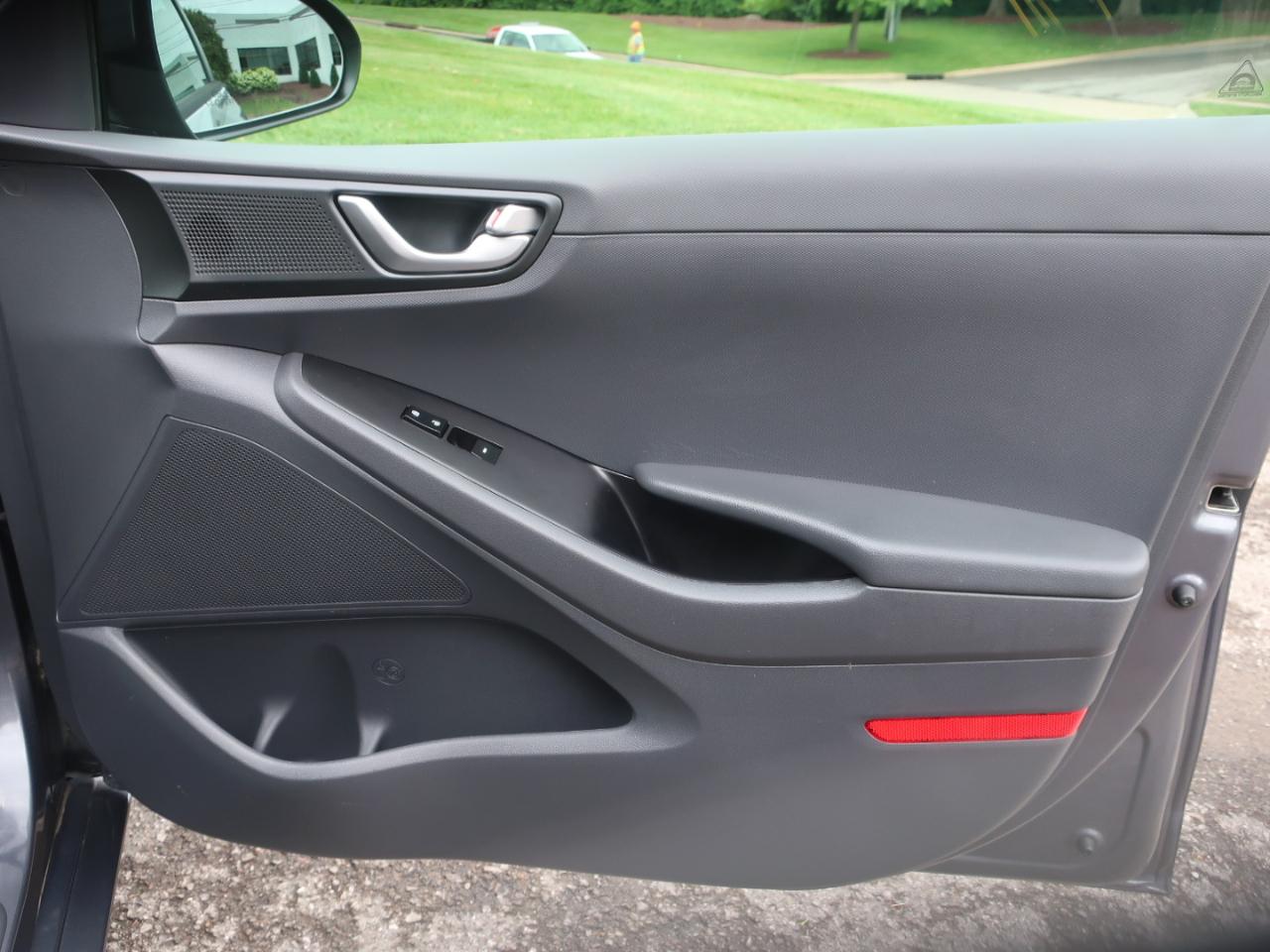 Hyundai Ioniq Hybrid Blue 2018