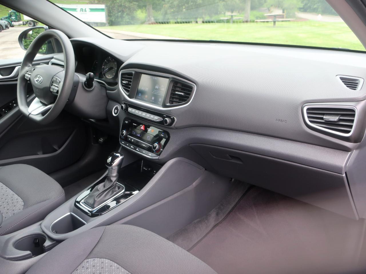 Hyundai Ioniq Hybrid Blue 2018