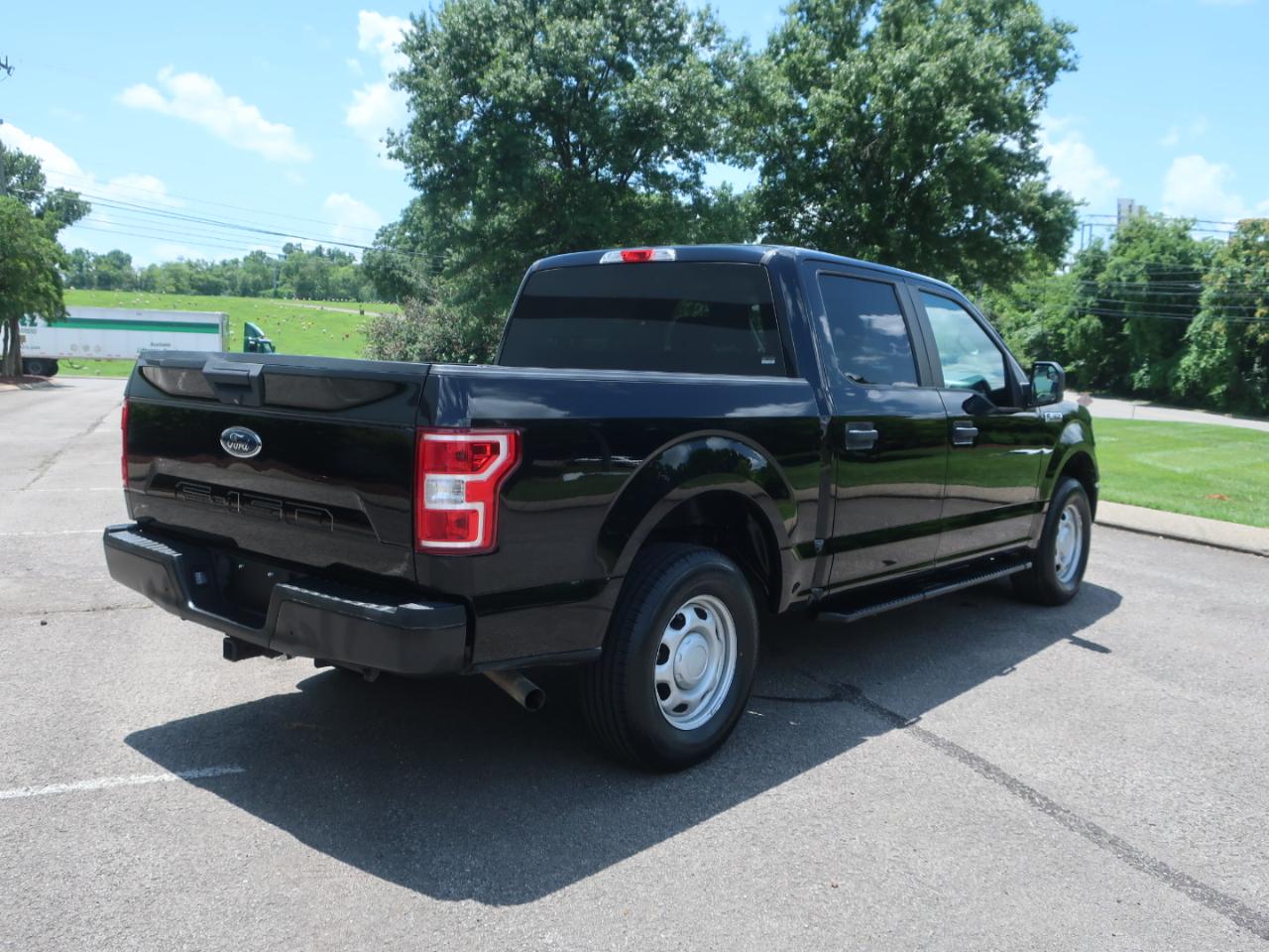 Ford F-150 XL SuperCrew 5.5-ft. Bed 4WD 2018