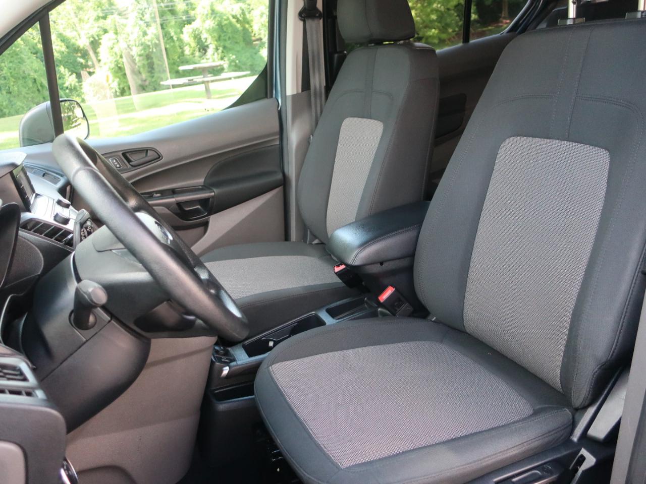 Ford Transit Connect Wagon XL w/Rear Liftgate LWB 2021
