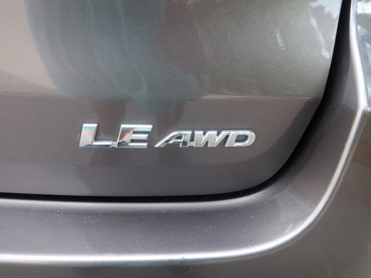 Toyota Highlander LE AWD V6 2014