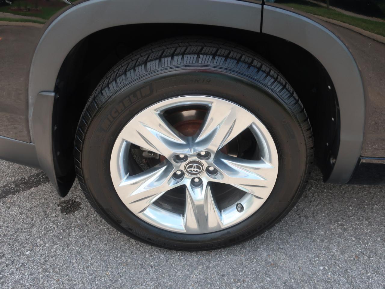 Toyota Highlander Limited AWD V6 2016