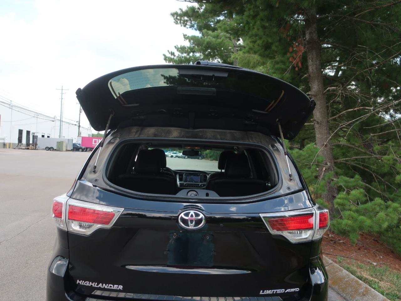 Toyota Highlander Limited AWD V6 2016