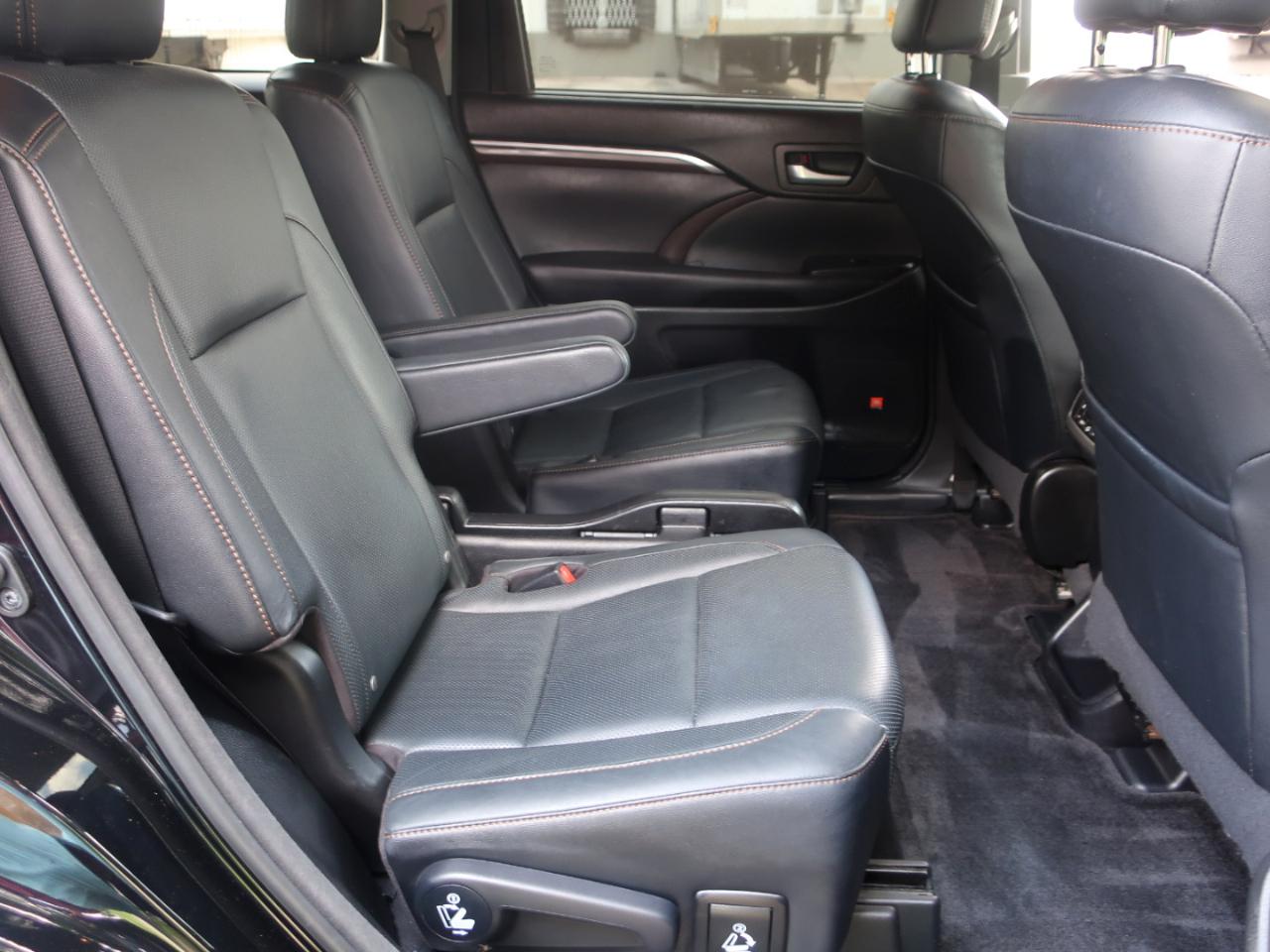 Toyota Highlander Limited AWD V6 2016