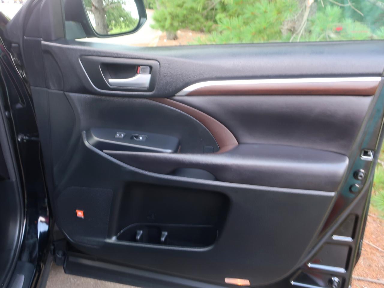 Toyota Highlander Limited AWD V6 2016