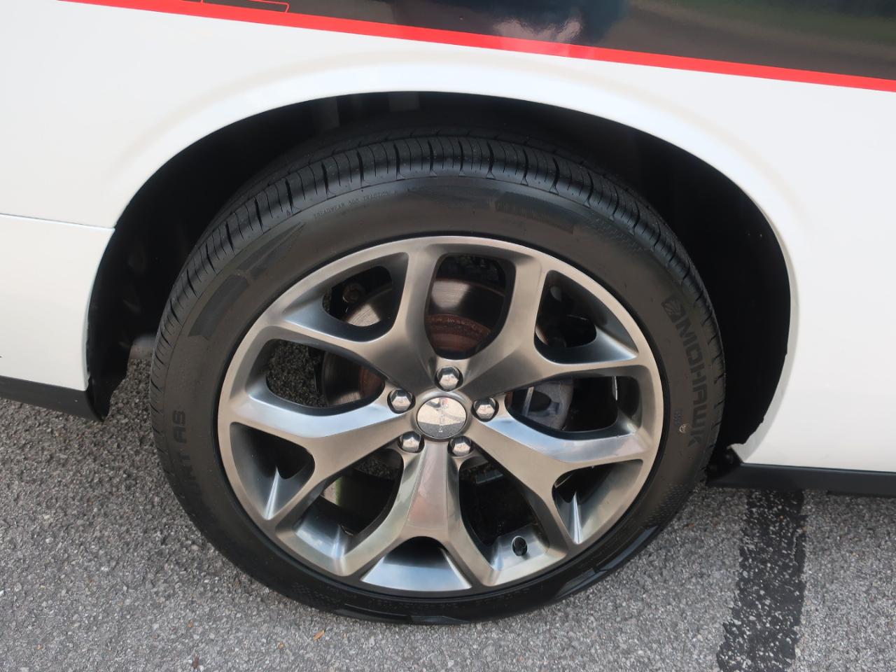 Dodge Challenger  2014