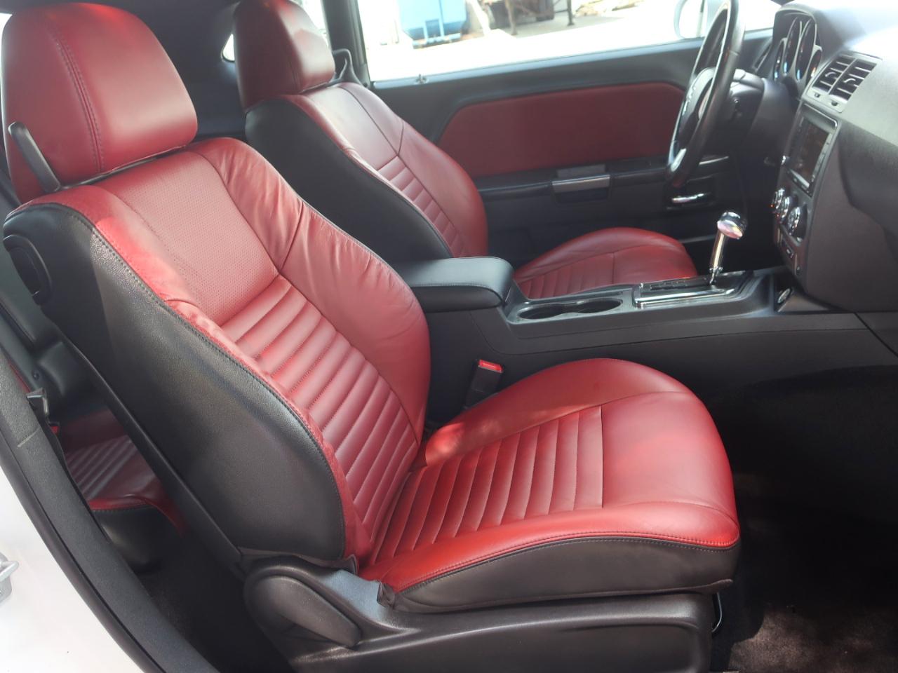 Dodge Challenger  2014