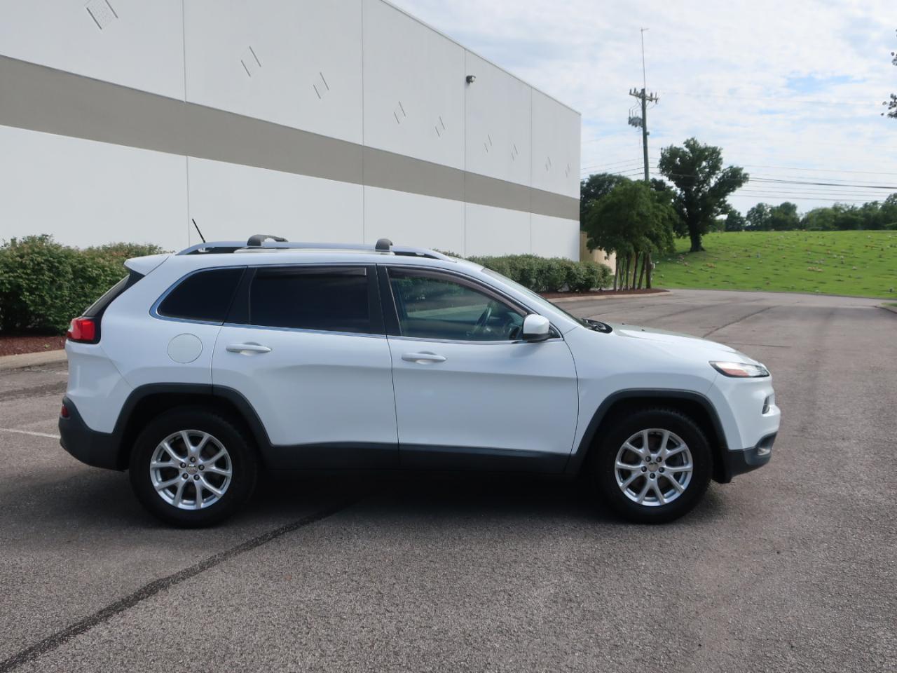 Jeep Cherokee Latitude 4WD 2015