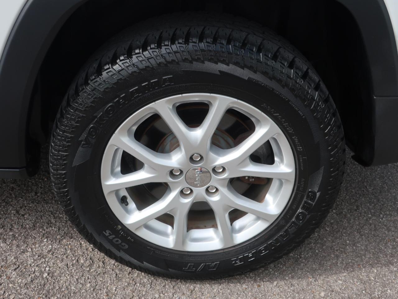 Jeep Cherokee Latitude 4WD 2015