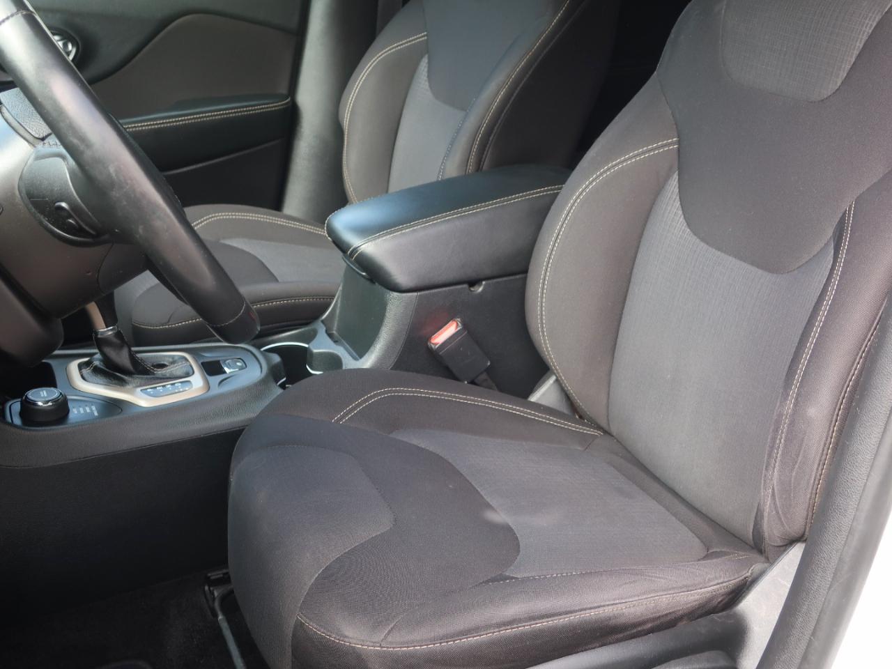 Jeep Cherokee Latitude 4WD 2015